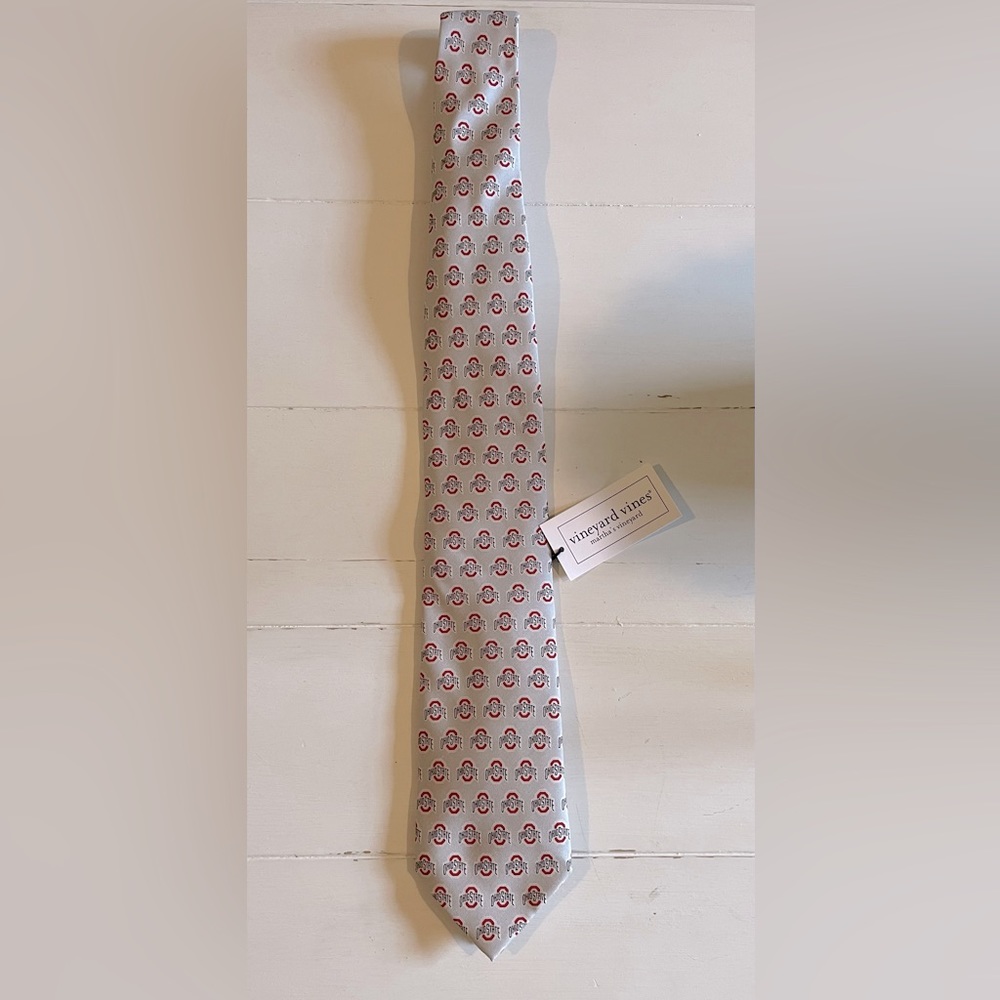 Vineyard Vines Ohio State Tie.